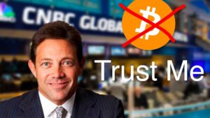 Daily: Mainstream Media FUDs before Bull market?